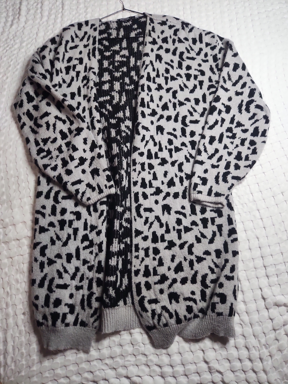 Nasty Gal Black & Gray Open-Front Patterned Cardigan